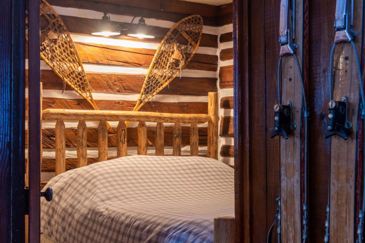 Pioneer Guest Cabins Крестед-Бьютт Экстерьер фото
